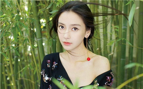 嘉诺撒圣心商学书院校花Angelababy